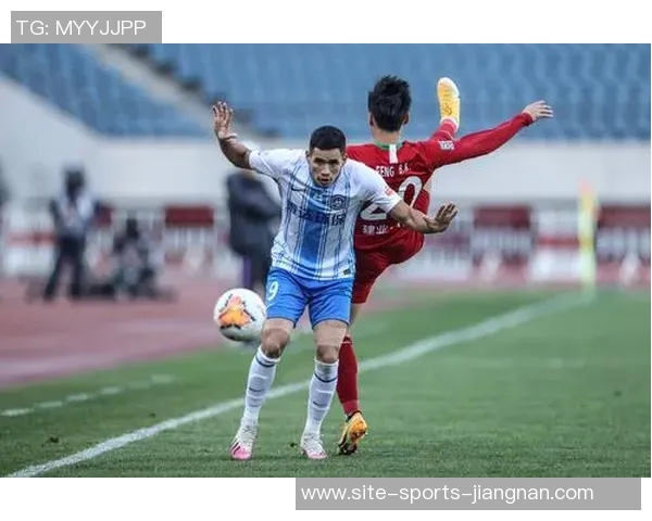 天津泰达足球赛事直播全程回顾与精彩瞬间分享